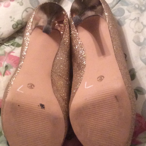 Host Pick-Breathtakingly Beautiful - Picture 2 of 4